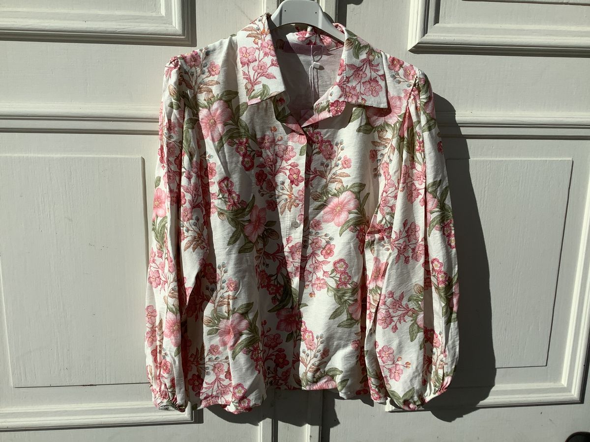 Rose crepe shirt, flower