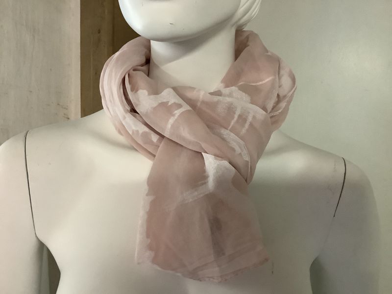 Skjerf i lys rosa