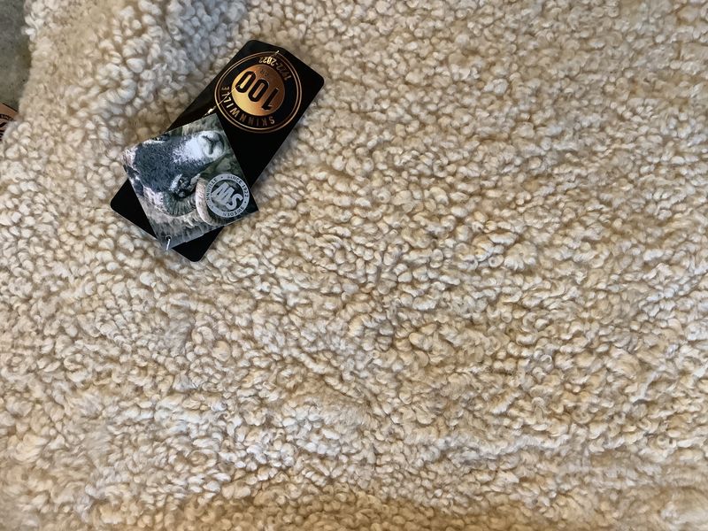 Curly  sheepskin, beige moonlight