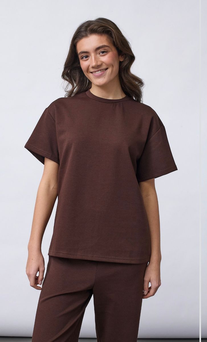 Veda t-shirt. Chokolate