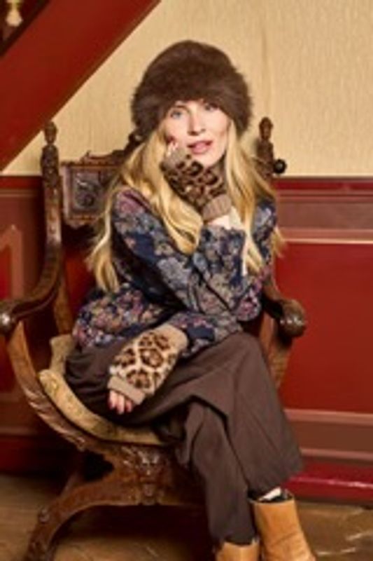 BC Petula  handwarmers